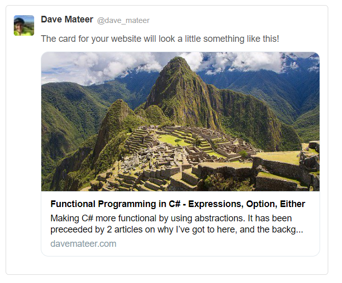 Визуальный пример работы разметки Twitter Card: твит, в котором ссылка на сайт отображается в виде карточки с изображением, заголовком и описанием, сгенерированными из специальных мета-тегов.